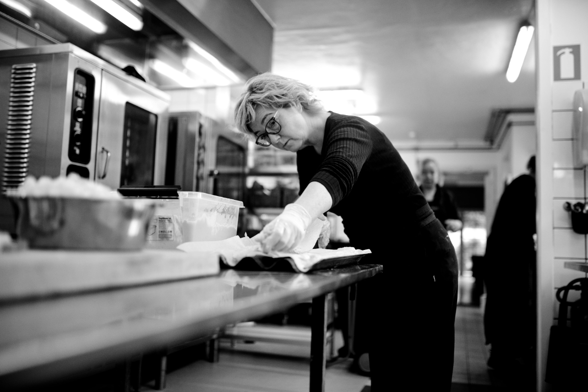 Cuisinier en restaurant d'entreprise